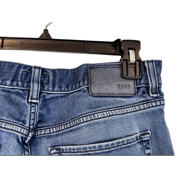 Hugo Boss Maine Straight Leg Stretch Dark Wash Blue Jeans 33"W x 28"L Date Night - Picture 5 of 10